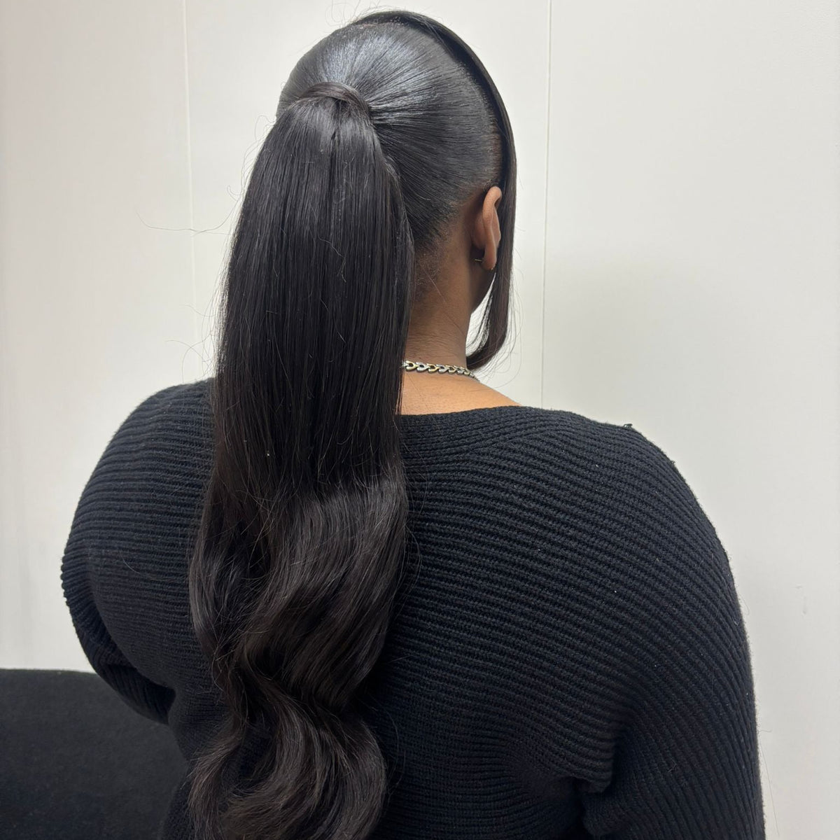 Pocket ponytail straight hair